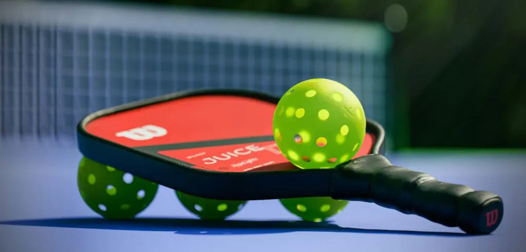 Pickleball paddle with balls Pickleball paddle with balls
