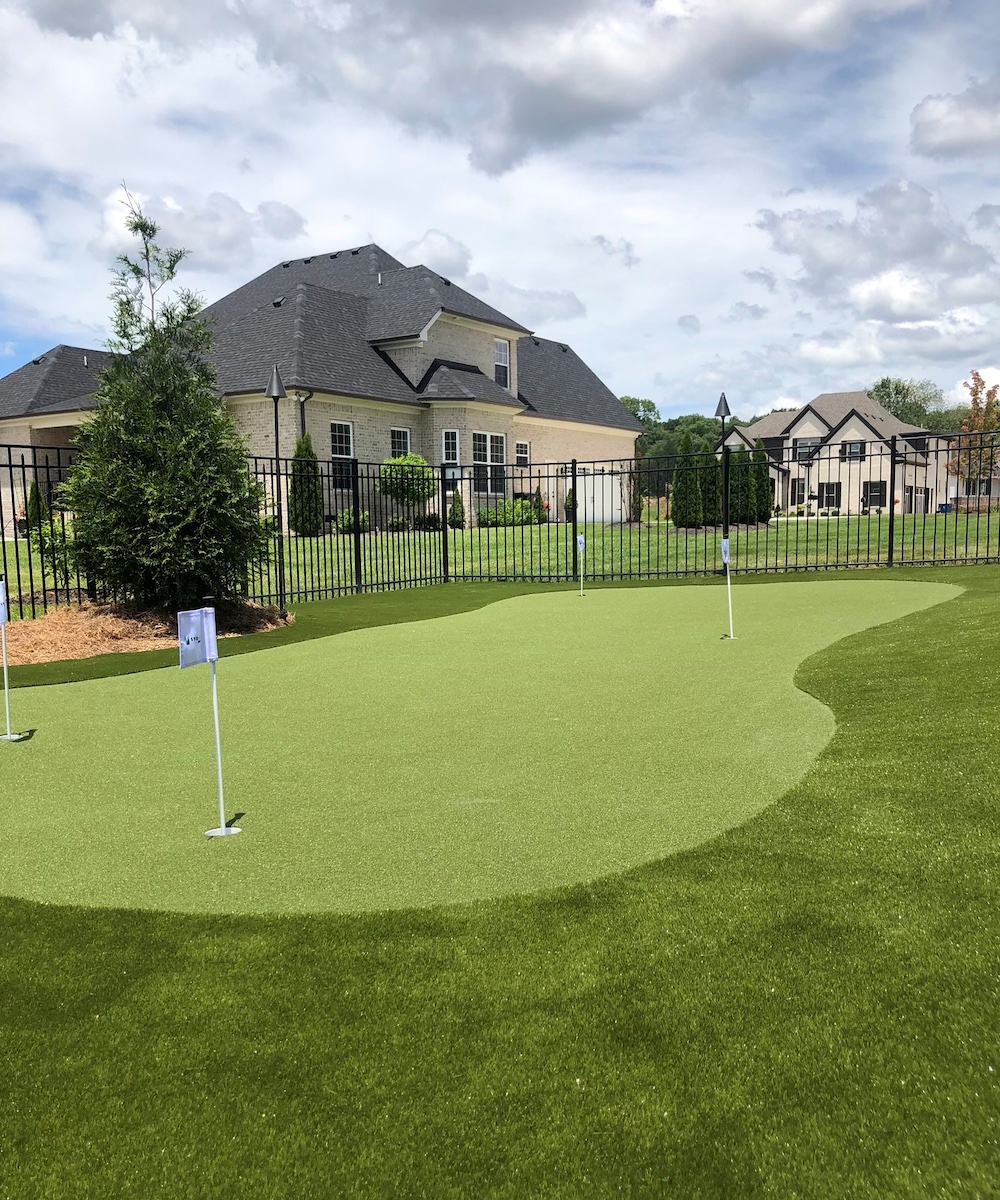 golf-putting-green-home-residential-artificial-turf